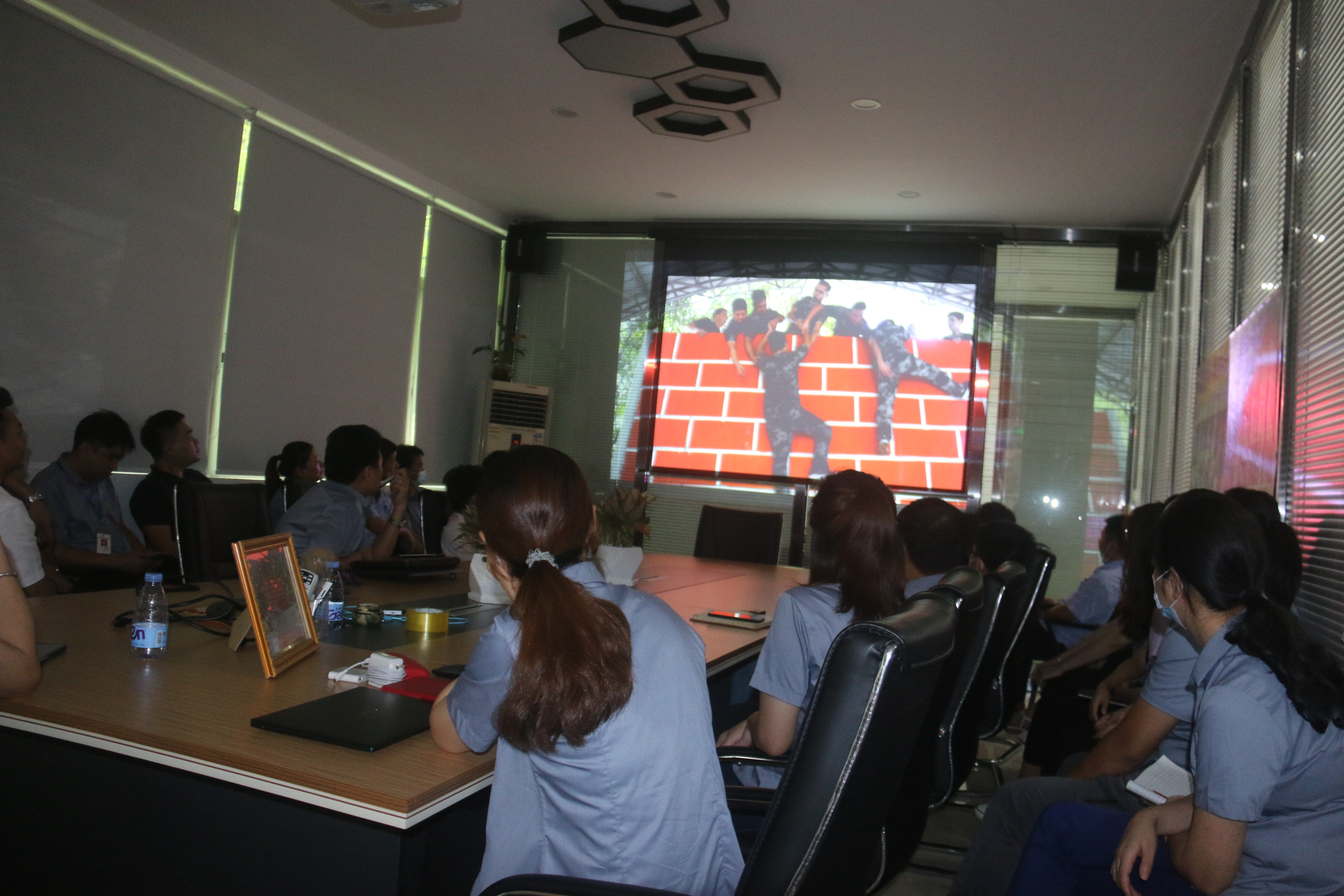 同心協力、贏在執行、共創輝煌-深圳譽格拓展訓練回顧